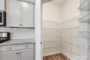 527 Summerfield Pl, Flat Rock, NC 28731 - Photo 8