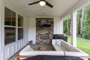 11228 Wooded Saddle Rd, Charlotte, NC 28216 - Photo 38