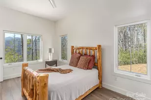 410 Dream Valley Dr, Clyde, NC 28721 - Photo 14