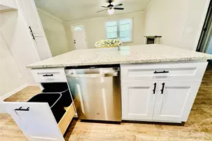 208 James Dr, Cleveland, NC 27013 - Photo 4