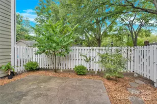 2734 Tiergarten Ln, Charlotte, NC 28210 - Photo 26