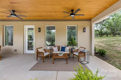 8516 Denbur Drive, Charlotte, NC 28215 - Photo 38