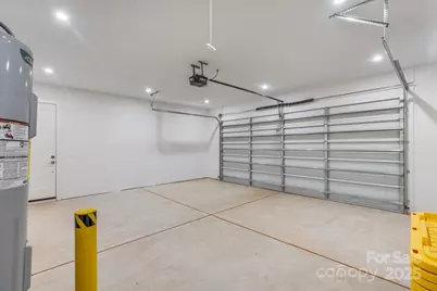 8516 Denbur Drive, Charlotte, NC 28215 - Photo 16