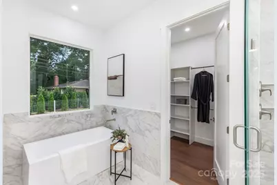 8516 Denbur Drive, Charlotte, NC 28215 - Photo 32