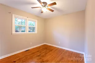 9737 Feldbank Dr, Charlotte, NC 28216 - Photo 10