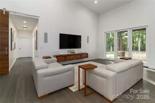 2725 Monarch Dr, Charlotte, NC 28214 - Photo 14