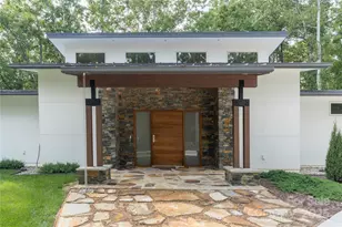 2725 Monarch Dr, Charlotte, NC 28214 - Photo 4