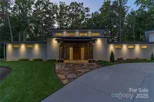 2725 Monarch Dr, Charlotte, NC 28214 - Photo 1