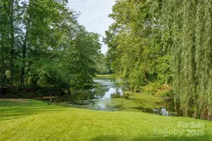 335 Lake Cir Dr, Hendersonville, NC 28792 - Photo 32