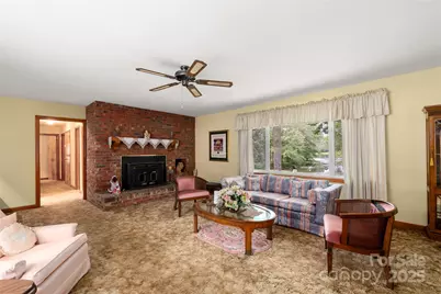 335 Lake Circle Drive, Hendersonville, NC 28792 - Photo 6