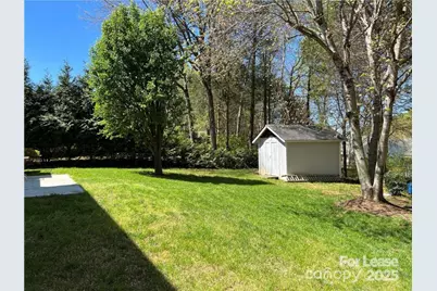 7010 Duchamp Drive, Charlotte, NC 28215 - Photo 8