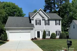 7010 Duchamp Dr, Charlotte, NC 28215 - Photo 1