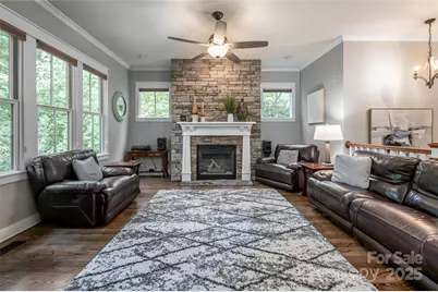 18 E Owl Creek Lane, Fairview, NC 28730 - Photo 8