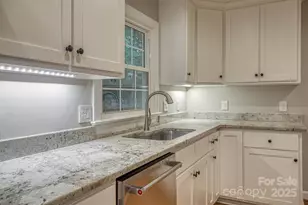 1026 Wellington Ct, Lenoir, NC 28645 - Photo 8