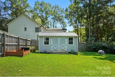 10219 Windtree Lane, Charlotte, NC 28215 - Photo 30