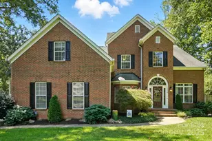 10219 Windtree Ln, Charlotte, NC 28215 - Photo 4