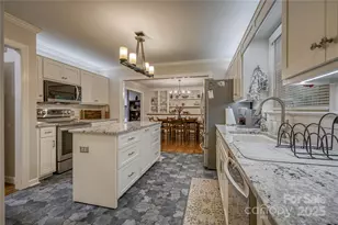 1010 Wellington Ct, Lenoir, NC 28645 - Photo 18