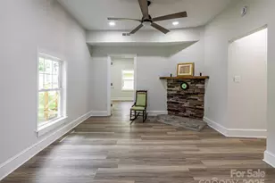 172 Reed St, Canton, NC 28716 - Photo 14