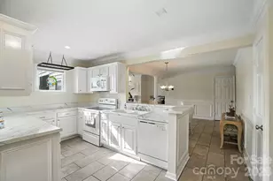 9031 J M Keynes Dr, Charlotte, NC 28262 - Photo 8