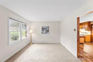 1530 Moore Dr, Gastonia, NC 28054 - Photo 6