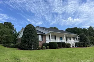 105 Winding Creek Dr, Morganton, NC 28655 - Photo 2