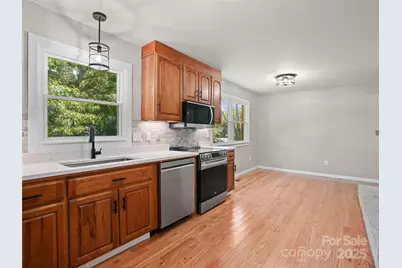 220 Love Lane, Waynesville, NC 28786 - Photo 8