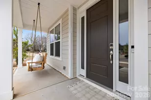 5024 Hillshire Ln, Charlotte, NC 28227 - Photo 2