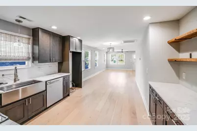 114 W Lee Avenue, Bessemer City, NC 28016 - Photo 8