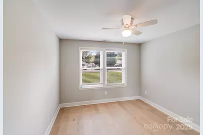 114 W Lee Avenue, Bessemer City, NC 28016 - Photo 16