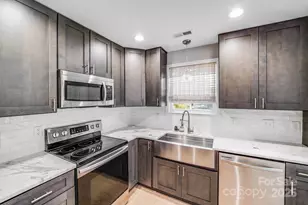 114 W Lee Ave, Bessemer City, NC 28016 - Photo 4