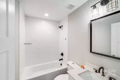 114 W Lee Avenue, Bessemer City, NC 28016 - Photo 20