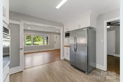 1614 Keeling Place, Charlotte, NC 28210 - Photo 10