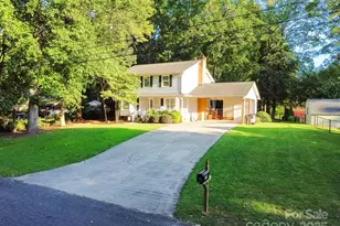 1209 Derbyshire Rd, Kannapolis, NC 28081 - Photo 2