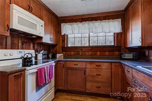 4050 Pickens Hwy, Rosman, NC 28772 - Photo 8