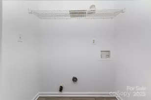 6319 Windsor Gate Ln, Charlotte, NC 28215 - Photo 20