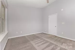 6319 Windsor Gate Ln, Charlotte, NC 28215 - Photo 18