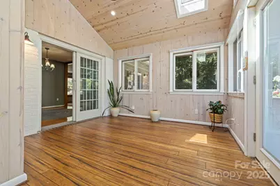 8 English Place, Candler, NC 28715 - Photo 14