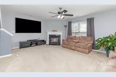 9439 Bayview Parkway, Charlotte, NC 28216 - Photo 12