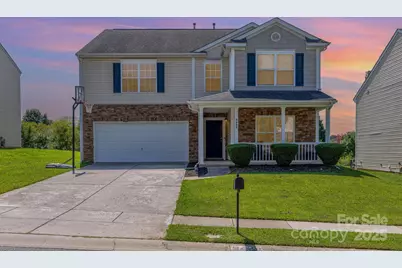 9439 Bayview Parkway, Charlotte, NC 28216 - Photo 2