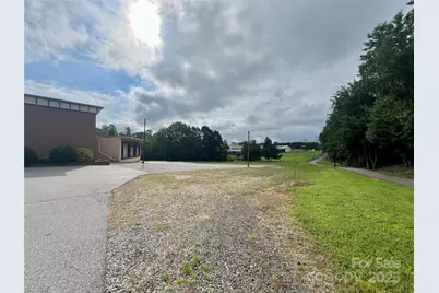 694 N Main Street, Troutman, NC 28166 - Photo 26