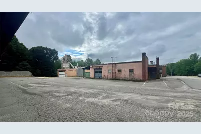 694 N Main Street, Troutman, NC 28166 - Photo 6