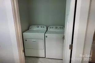 129 Aurora Dr, Asheville, NC 28805 - Photo 8