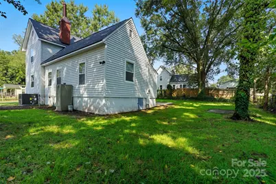913 W Third Avenue, Gastonia, NC 28052 - Photo 22