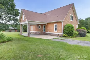 1393 Wateree Rd, Ridgeway, SC 29130 - Photo 4