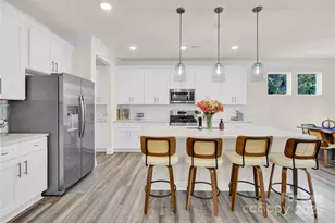 7021 Fauna Dr, Charlotte, NC 28215 - Photo 8