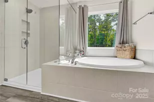 7021 Fauna Dr, Charlotte, NC 28215 - Photo 12