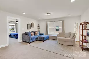 7021 Fauna Dr, Charlotte, NC 28215 - Photo 14