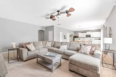 8207 Paw Valley Lane, Charlotte, NC 28214 - Photo 2