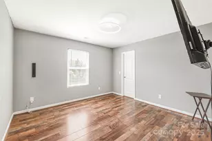 8207 Paw Valley Ln, Charlotte, NC 28214 - Photo 34