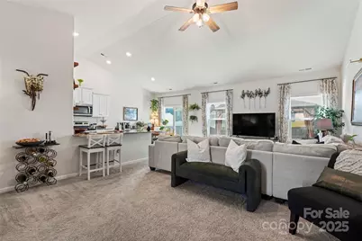 3112 Wynn Way, Charlotte, NC 28215 - Photo 8